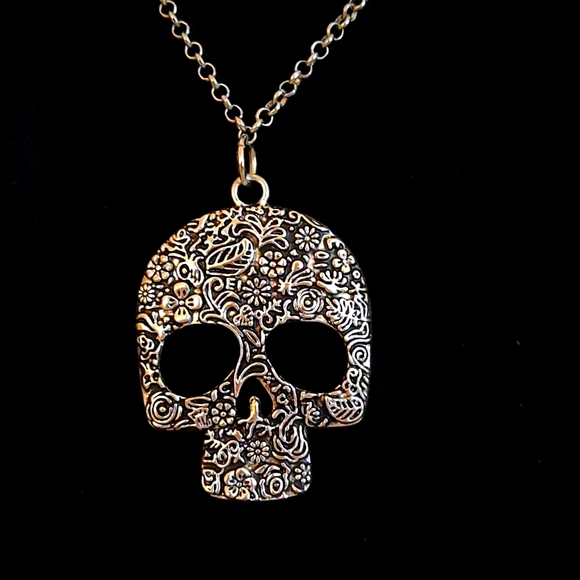 🪅HP🪅 Day of the Dead Skull Necklace - Picture 1 of 3